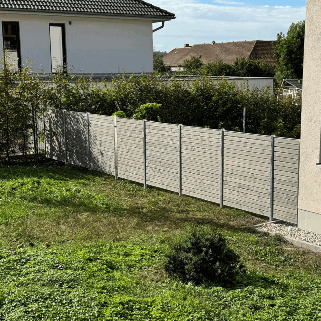 Metallbau-Radebeul-Zaun-Holzfuellung